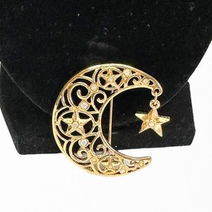 Avon Crescent Moon and Star Brooch Pin Gold Toned
